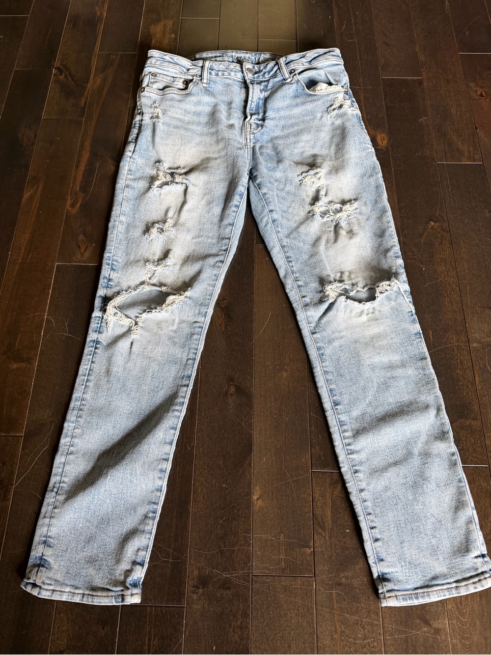 American Eagle Men’s 32x30 Slim Straight Distressed Jeans